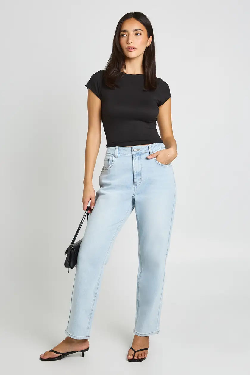 The High Waist Mom Jean Bleach Wash